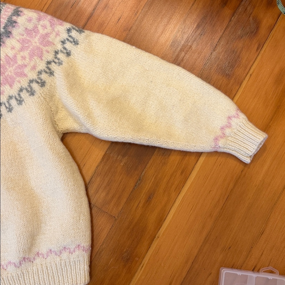 Vintage Handknit Eddie Bauer 100% Wool Fair Isle Sweater Sz L White Pink 1990 - Picture 10 of 10